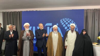 علی لاریجانی: به جعفریان گفتم ختم ما را جلو انداخته‌اید!