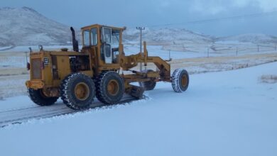 برفروبی راه روستایی نکا