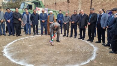 کلنگ خوابگاه متاهلی دانشگاه سمنان به زمین زده شد