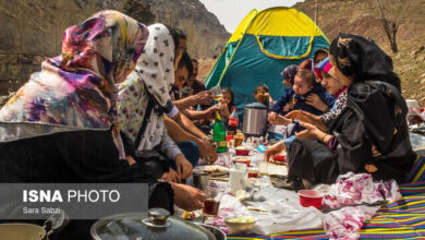 «کلوخ‌اندازون» یا رسمِ هرچه می‌خواهد دل تنگت بخور!