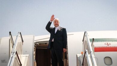رییس مجلس وارد جاکارتا شد