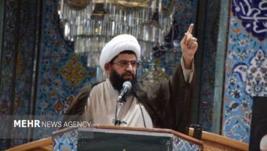 امام جمعه پاکدشت: حمایت از خانواده‌های زندانیان یک وظیفه شرعی است