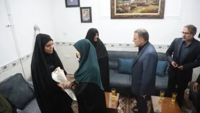 ایستادگی و صبوری خانواده‌های شهدا، الگویی برای همه آحاد جامعه است